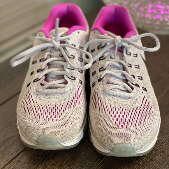 Nike Air Max Tailwind Running Shoes - Picture 4 of 15